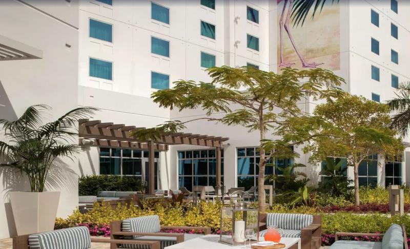 Hilton Garden Inn Miami Dolphin Mall Exteriör bild